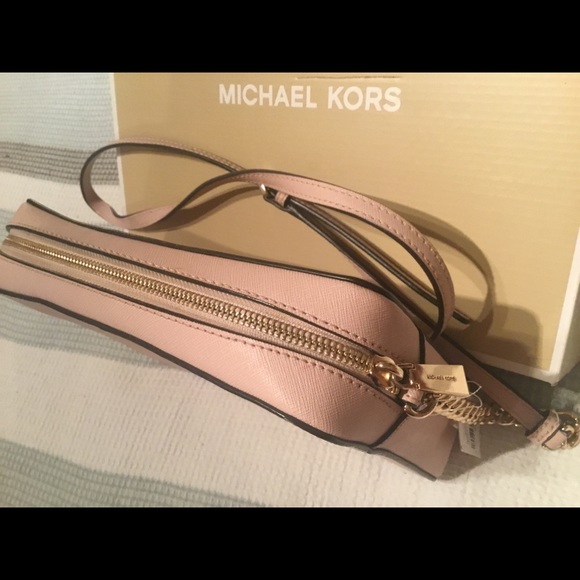 NEW MICHAEL KORS BAG - Picture 7 of 14